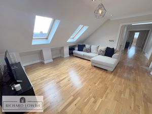 Lounge- click for photo gallery